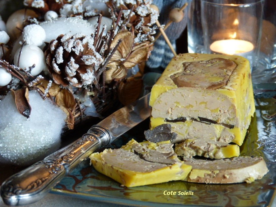 Terrine de foie gras aux truffes